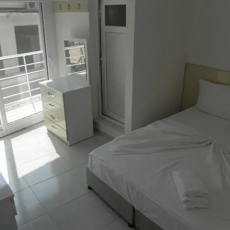 Hotel Evin 2*